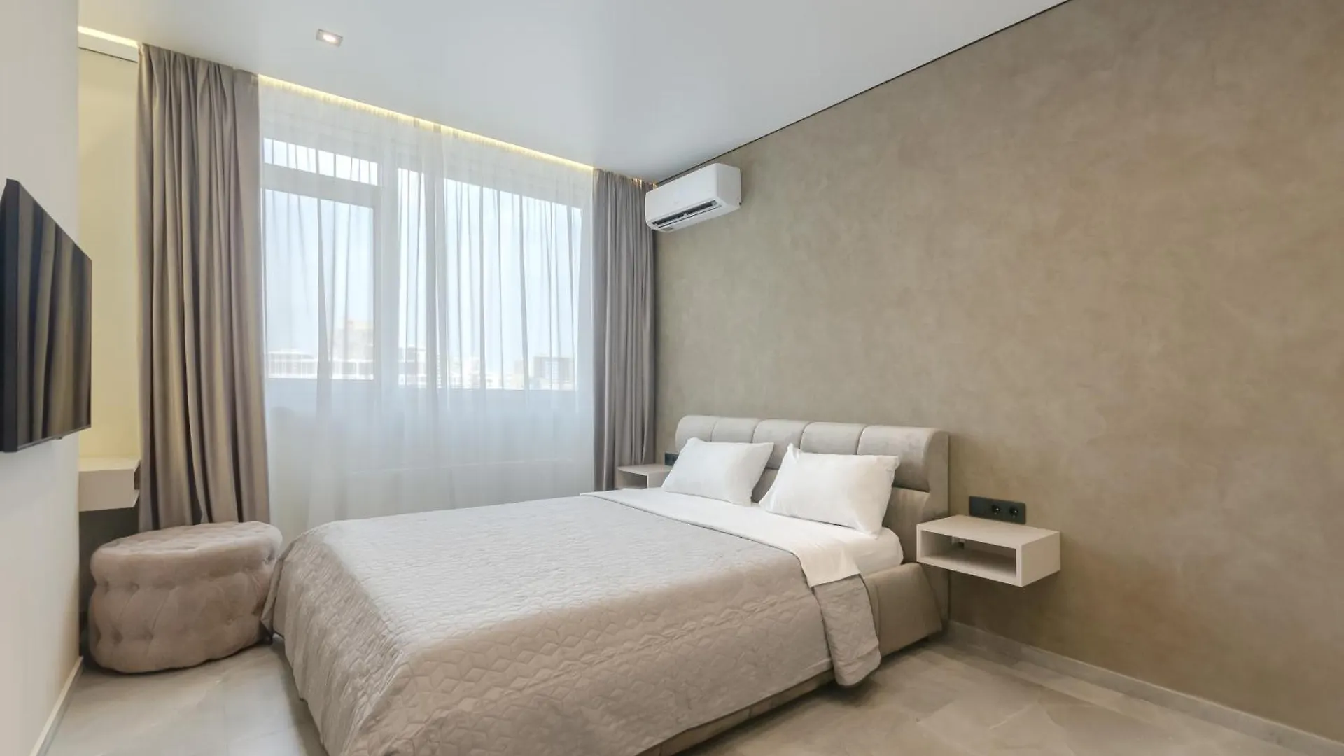 Petrovdom Apartments 11-92 In Rc Manhattan City,Beresteiskyi 11 Kiev
