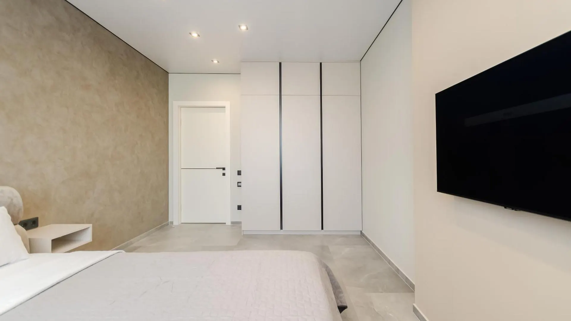 Petrovdom Apartments 11-92 In Rc Manhattan City,Beresteiskyi 11 Kiev