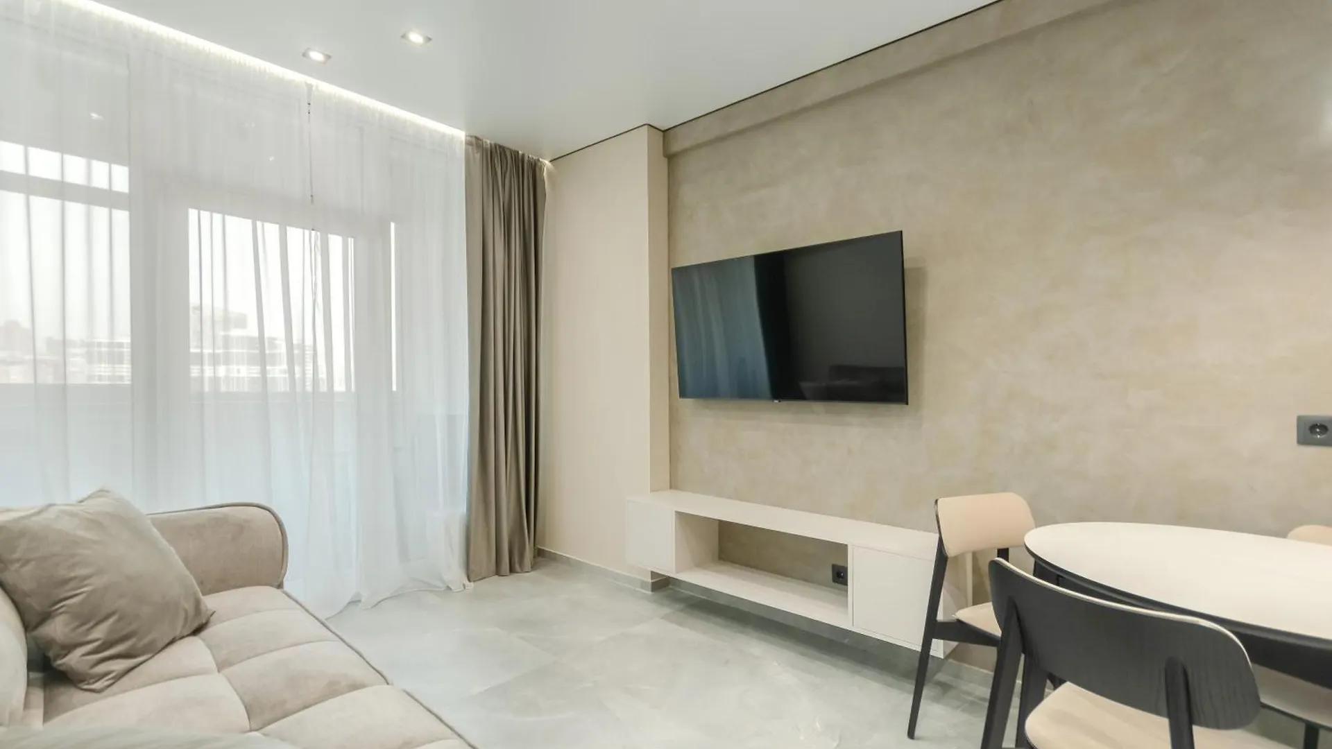 Petrovdom Apartments 11-92 In Rc Manhattan City,Beresteiskyi 11 Kiev Ukrayna