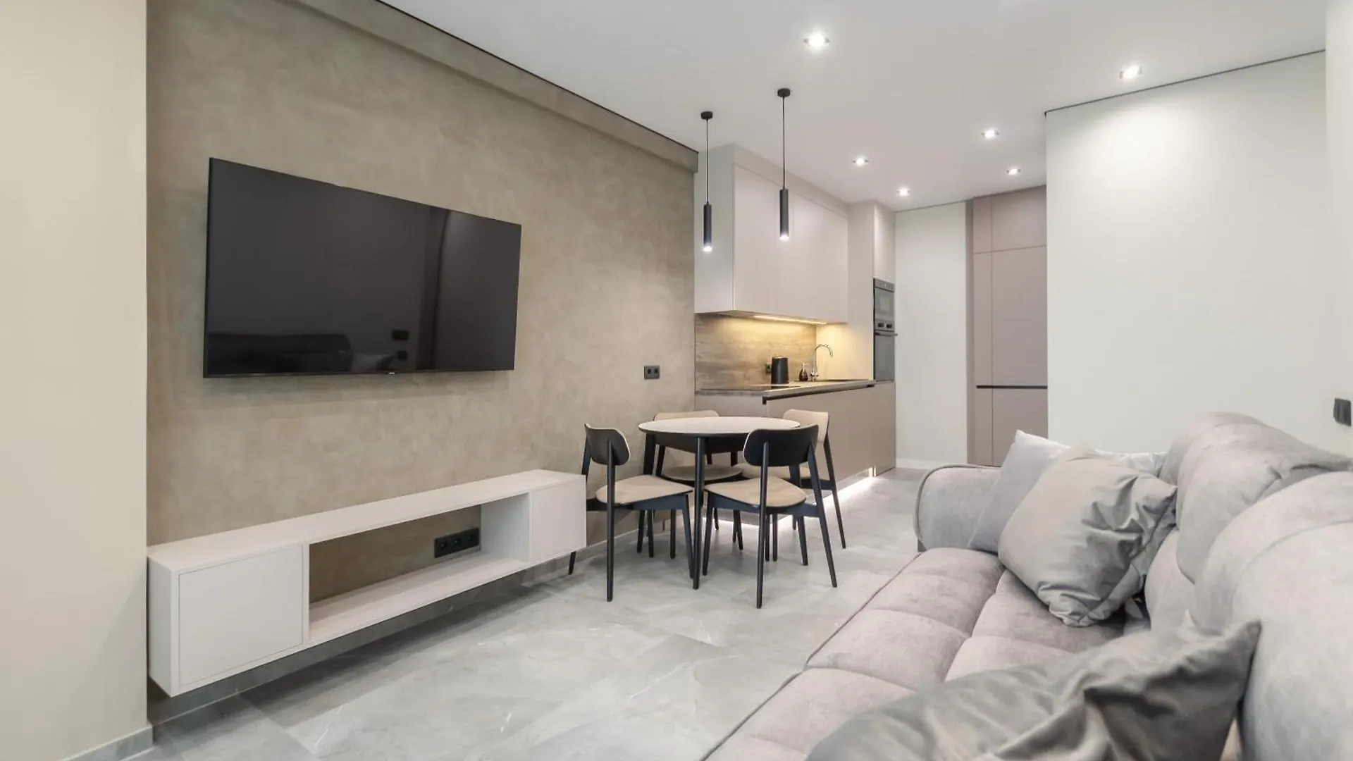 Petrovdom Apartments 11-92 In Rc Manhattan City,Beresteiskyi 11 Kiev