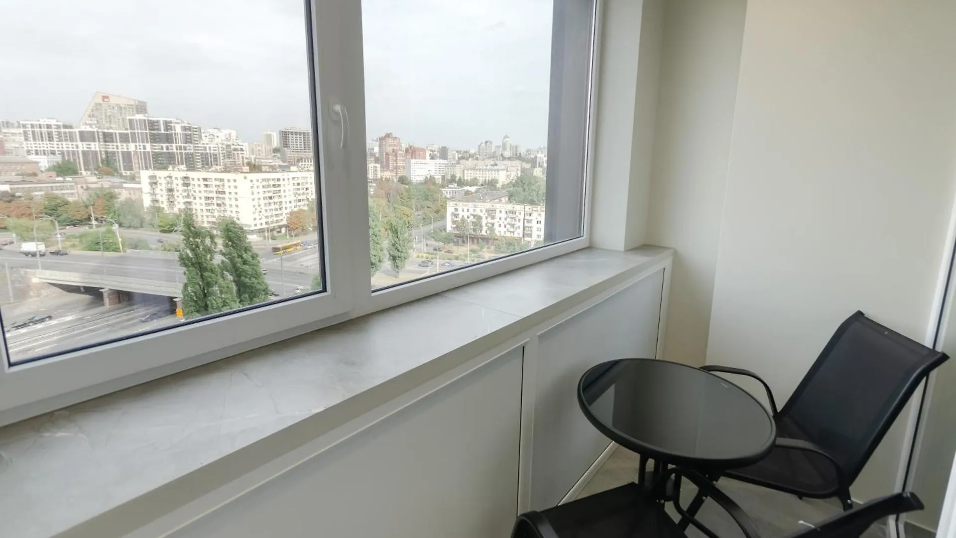 Petrovdom Apartments 11-92 In Rc Manhattan City,Beresteiskyi 11 Kiev Ukrayna