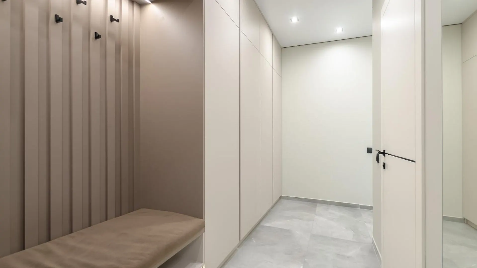 Petrovdom Apartments 11-92 In Rc Manhattan City,Beresteiskyi 11 Kiev