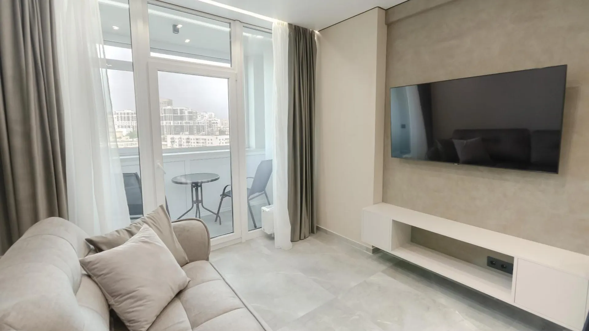 Petrovdom Apartments 11-92 In Rc Manhattan City,Beresteiskyi 11 كييف أوكرانيا